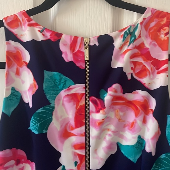 Floral fit and flare dress - Picture 3 of 3